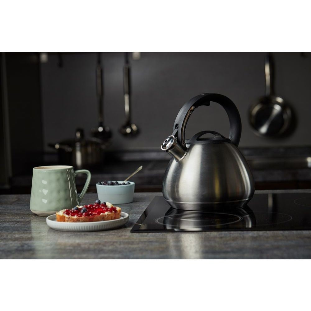 Resto Kitchenware Lyra Whistling kettle 2.7L