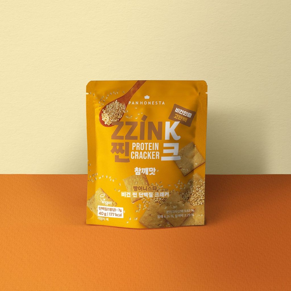 Zzink protein cracker sesame