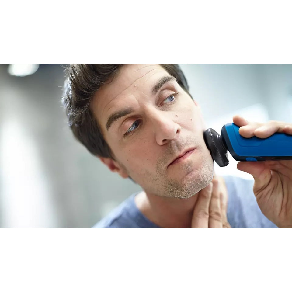 Philips Shaver series 5000 Wet and dry electric shaver S5444