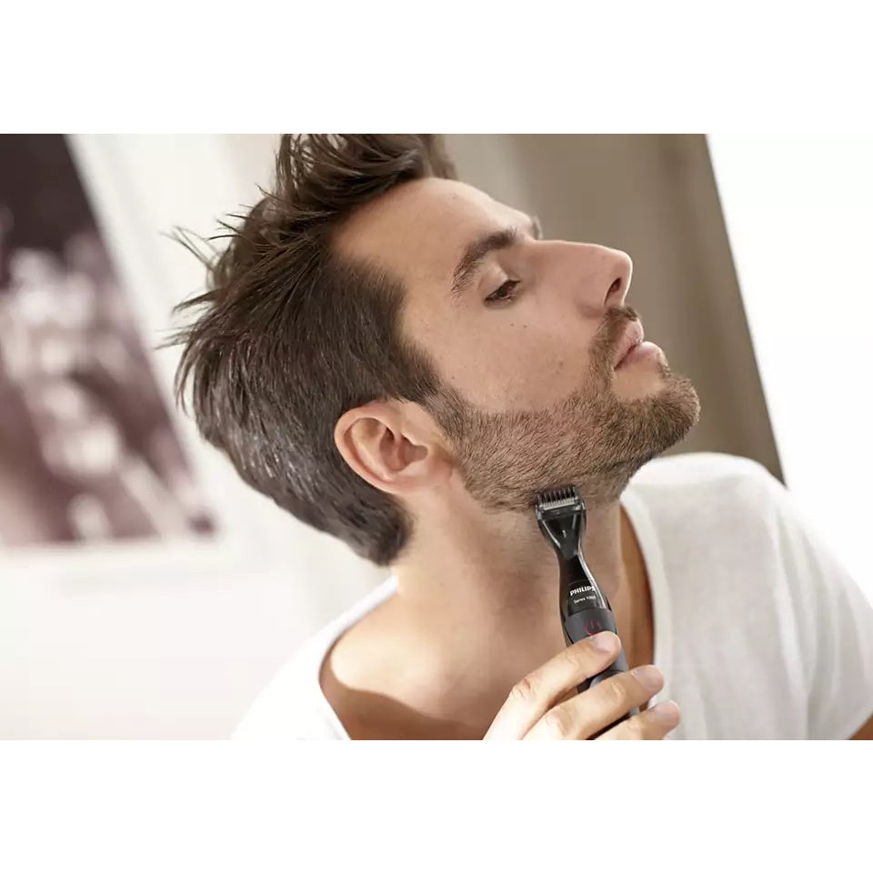 Philips Multigroom series 1000 Ultra precise beard styler MG1100 Black